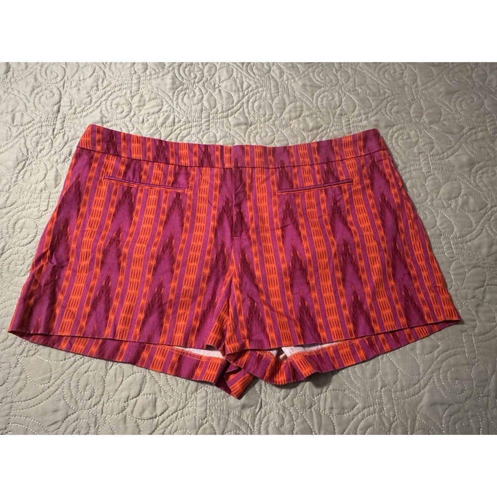 Gap Women's Pink And Red Pattern Shorts Size 14 3.5"